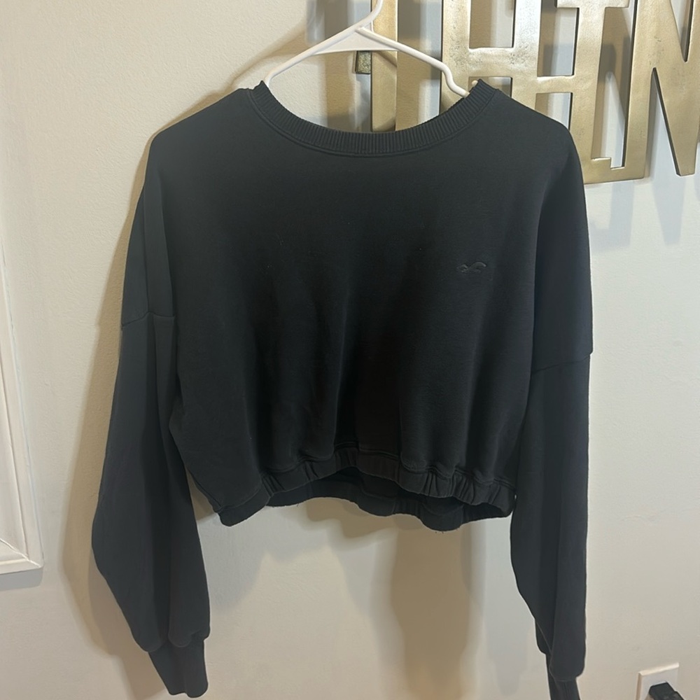 Hollister cropped sweatshirt